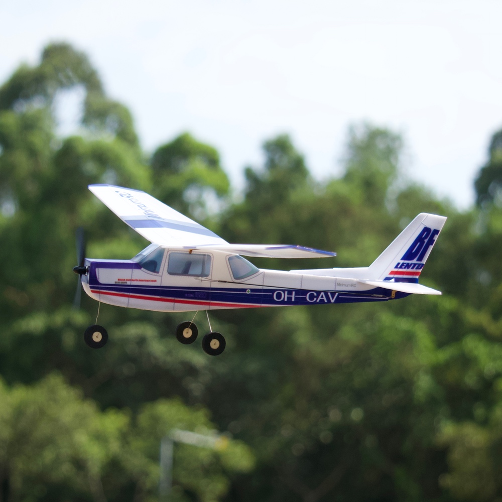 MinimumRC Plane Kit Blue Cessn - Kids Toys Vehicle 评论和价格